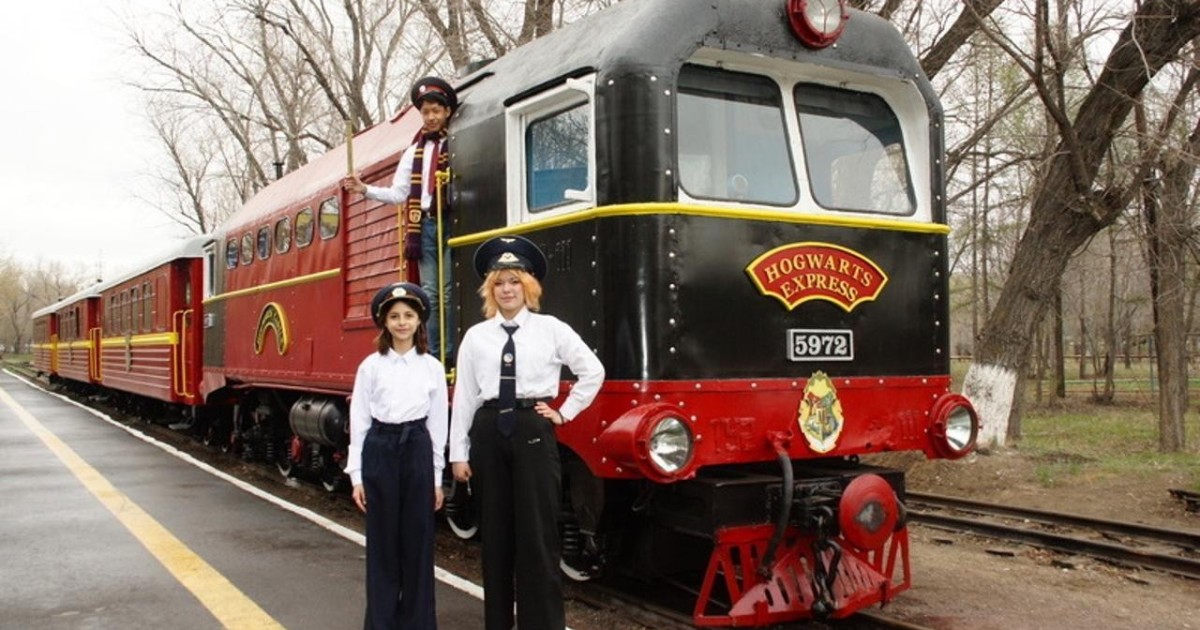 Пойыз жүргізуді үйретеді: Қарағандыда «Жас теміржолшы» тегін үйірмесіне қабылдау басталды