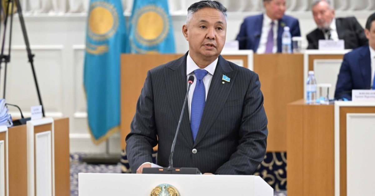 Азат Перуашев: реформа Қазақстан Конституциясының дәйекті эволюциясын жалғастыруда