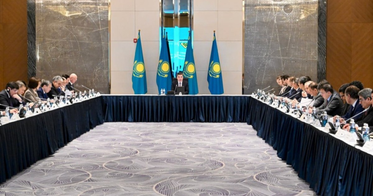 Олжас Бектенов шетелдік инвесторлар кеңесінің отырысын өткізді