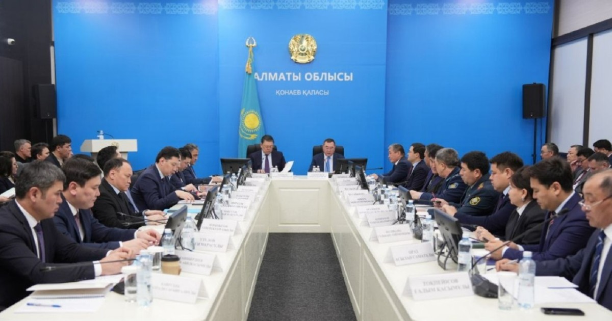 Қанат Бозымбаев Алматы облысында су ресурстарын тиімді пайдалануға қатысты кеңес өткізді