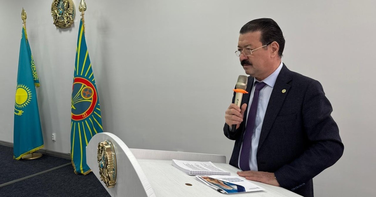 Астанада «Нұра» ауданының белсенділері жаңа Конституция жобасын талқылады