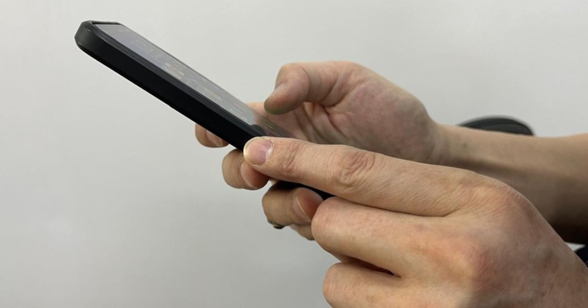 Семейлік танысына телефон бере тұрам деп несиеге белшесінен батты