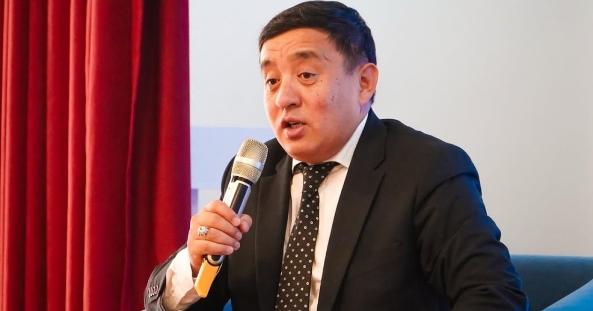 Ата Заңның жаңа жобасының қазақ тілінде түсінікті жазылғаны қуантады – Серікзат Дүйсенғазы