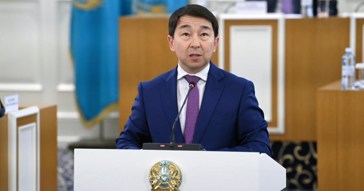 Теңге конституциялық тұрғыда ұлттық валюта ретінде бекітіледі