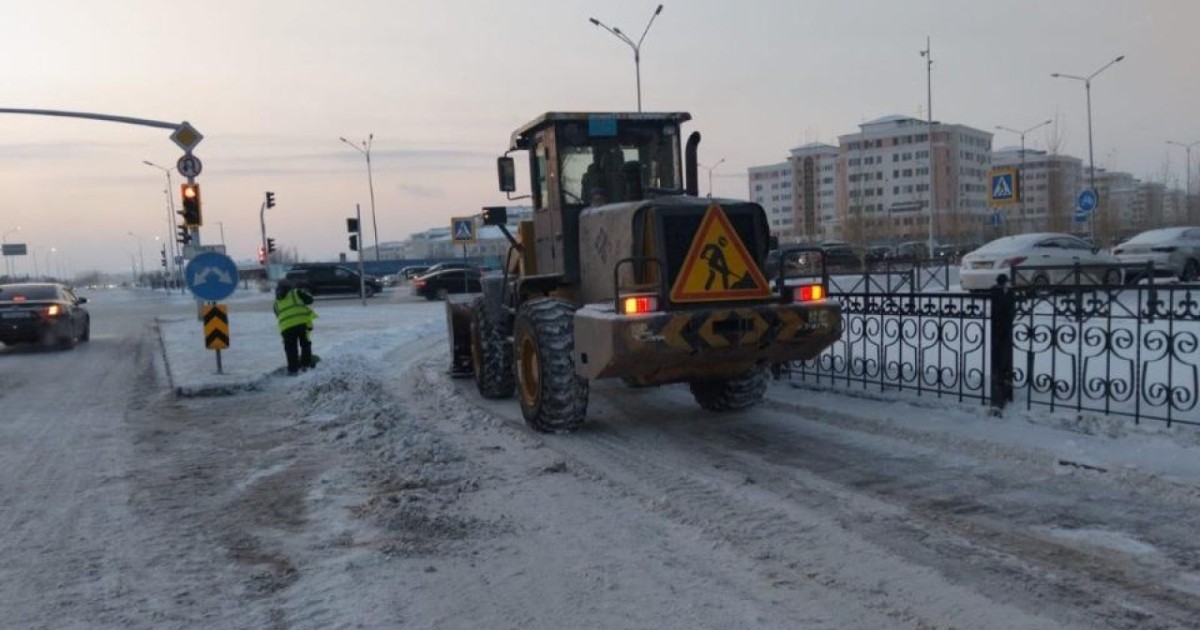 Елордадан бір түнде 63 мың текше метрден астам қар шығарылды