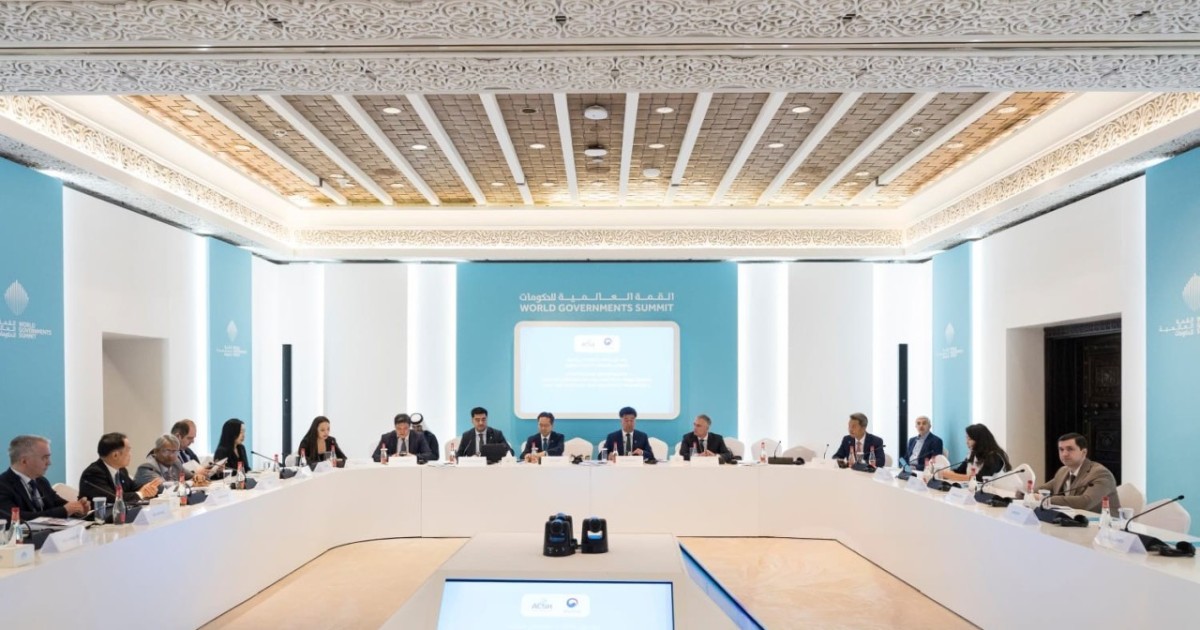 Дүниежүзілік үкіметтер саммиті аясында мемлекеттік басқаруда ЖИ-ді тиімді қолдану тәсілдері талқыланды