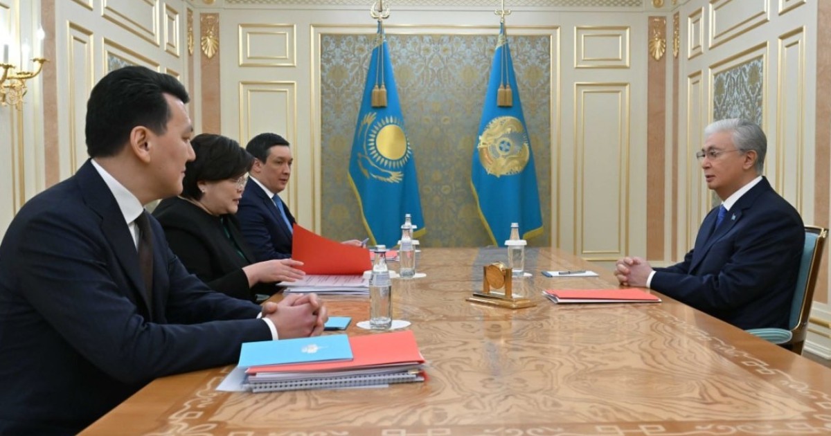 Конституциялық комиссия Президентке жаңа Конституцияның қорытынды жобасын ұсынды