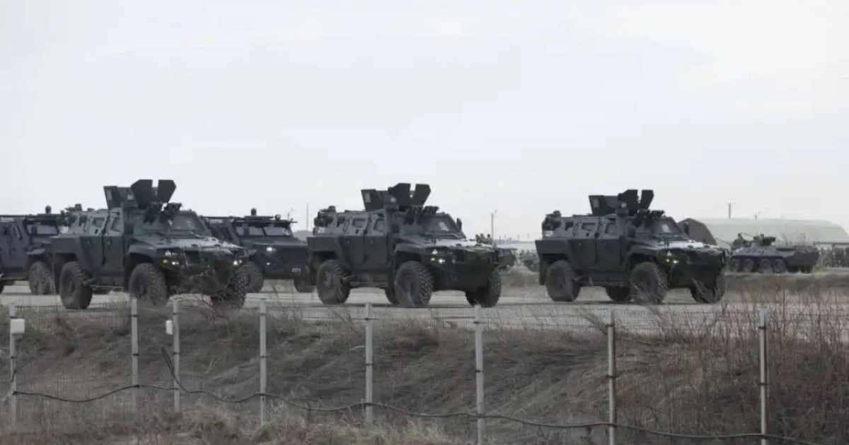 Алматы, Қонаев және Талдықорған көшелерінде әскери техника жүретіндіктен көлік қозғалысы шектеледі