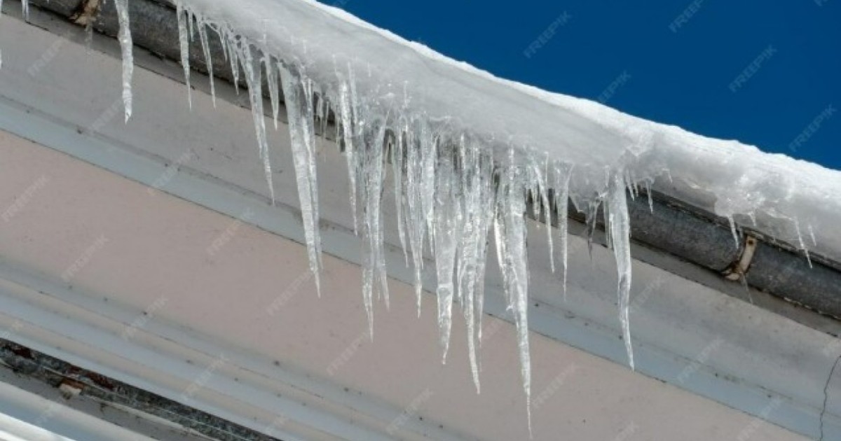 БҚО тұрғыны қар құлап қираған кондиционерінің шығынын өндіріп алды