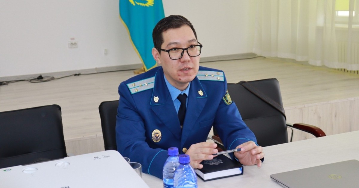 «Заң мен тәртіп»: елордадағы Сарыарқа ауданының прокуратурасы емхана қызметкерлерімен кездесті