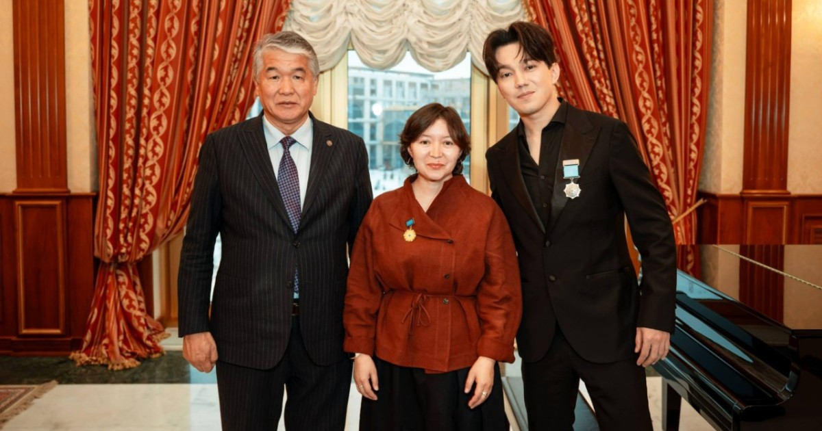 Димаш Құдайберген мен Самал Еслямова ТҮРКСОЙ марапатын иеленді