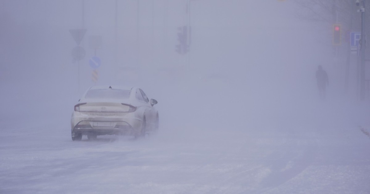 Полиция ақтүтек боранда алыс жолға шықпауға кеңес береді