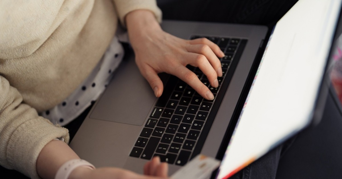 Бір топ қыздың алаяқтық жүйесінен 45 адам залал шекті