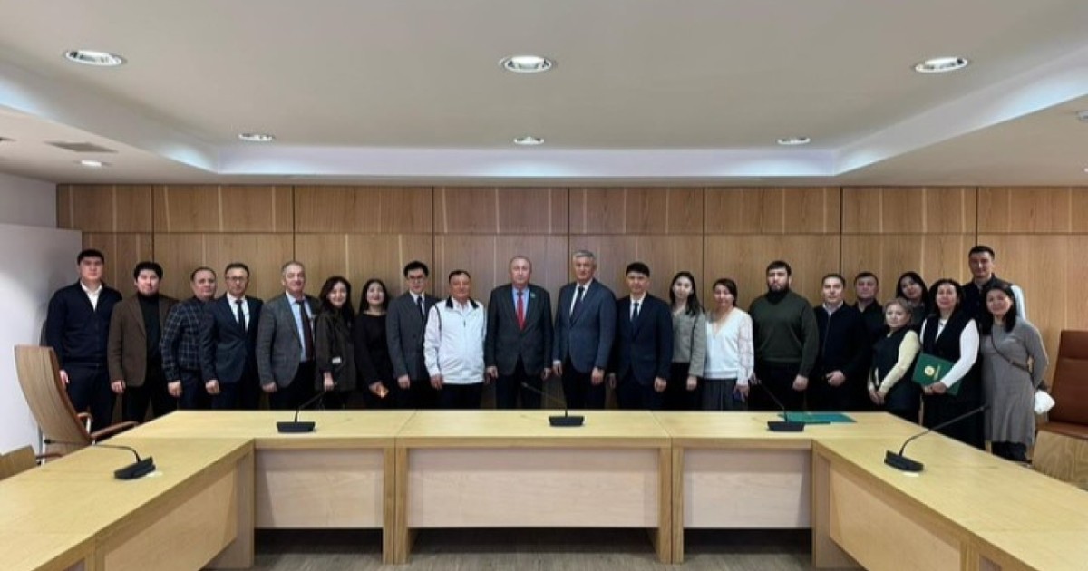 Референдум қарсаңында Астанада конституциялық реформа талқыланды