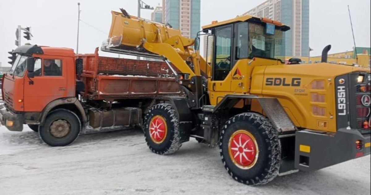 Астанада бір түнде 63 мың текше метрден астам қар шығарылды