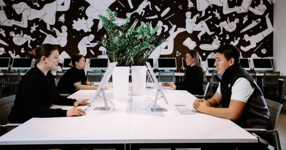 Astana Hub және Apple Қазақстанда тренерлерді оқытуды қолға алды