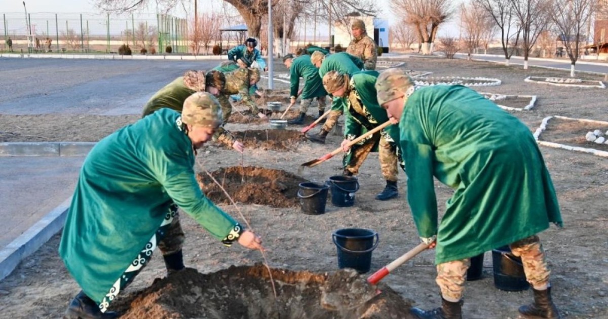 Жаңару күні: Әскери гарнизондарда ағаш егу акциясы өткізілді