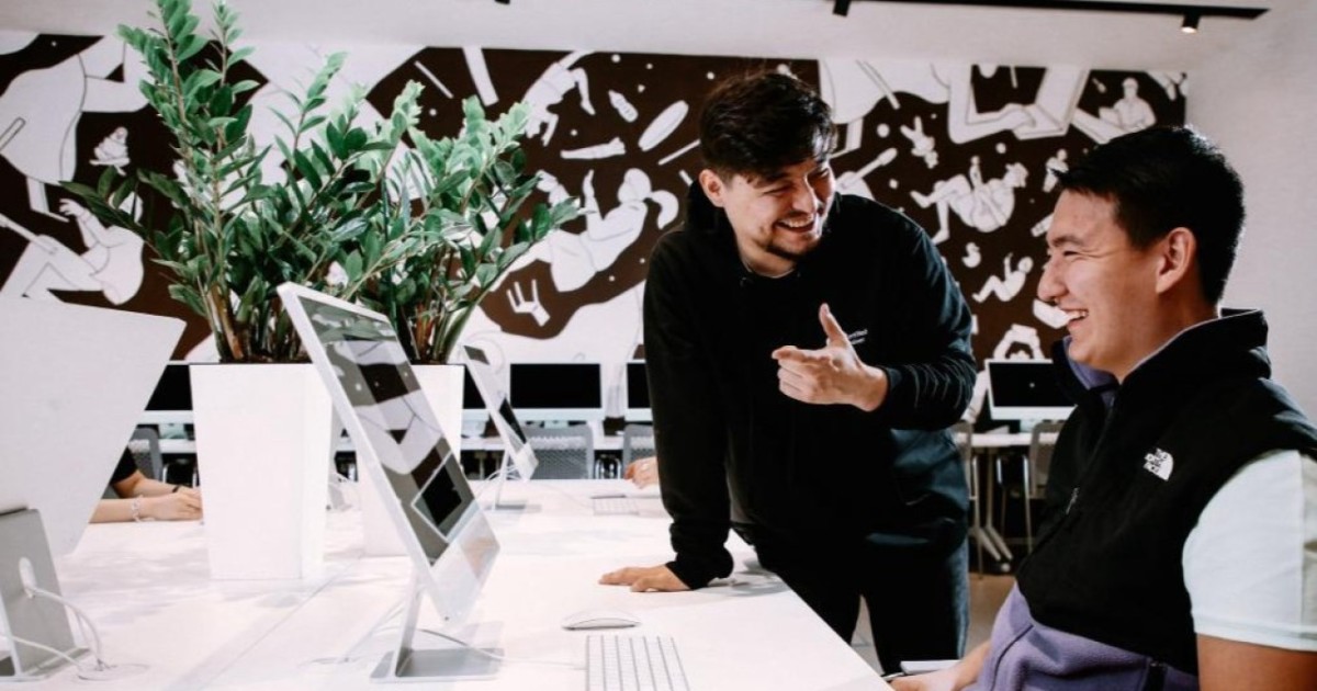 Astana Hub пен Apple тренерлерді оқыту бағдарламасын іске қосты