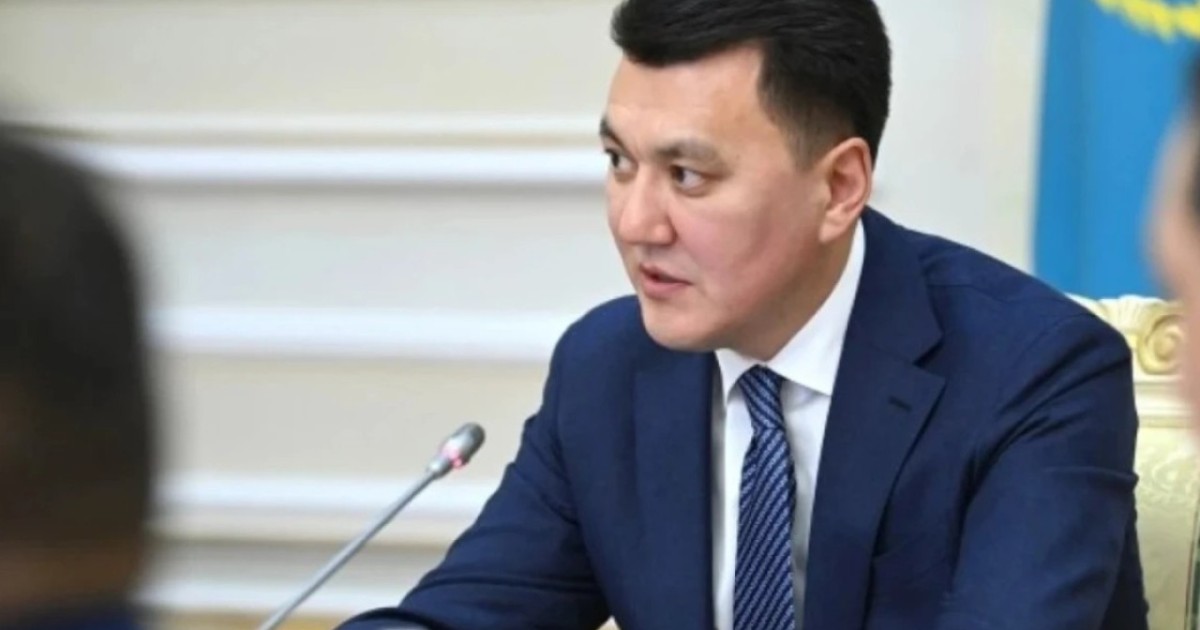 Жаңа Конституцияны қоғамдық санада орнықтыруда жүйелі жұмыстар қажет - Ерлан Қарин