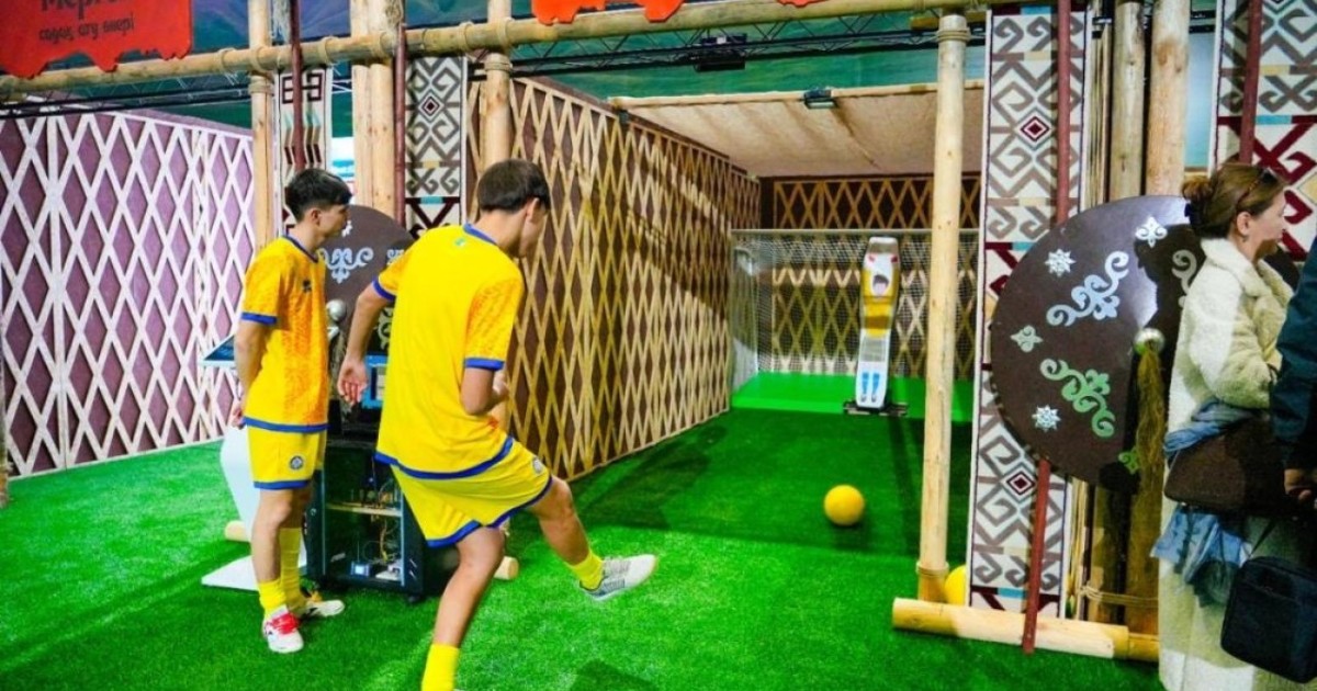 AI Sport және робот-қақпашы: елордада заманауи технологиялар мерекенің көркін қыздырды