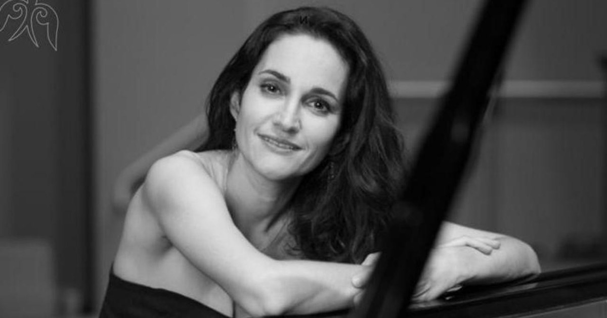 Француз пианиношысы Кристина Фонлюпт қазақ сахнасында өнер көрсетеді