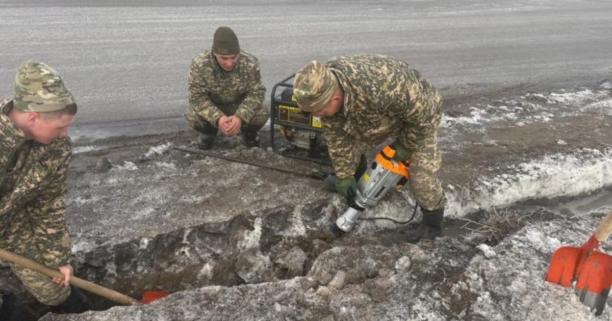 «Астана» өңірлік қолбасшылығының 150 әскериі бөгеттерді нығайтып жатыр