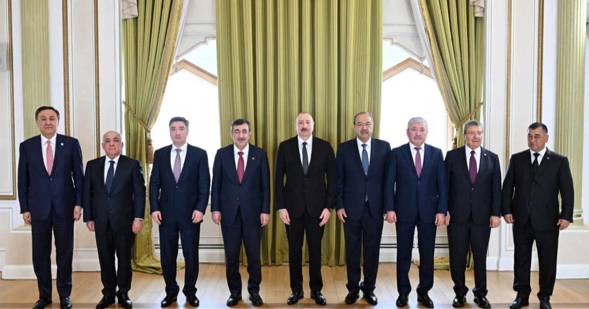 Қазақстан Премьер-министрі Баку қаласында халықаралық кездесулерге қатысты