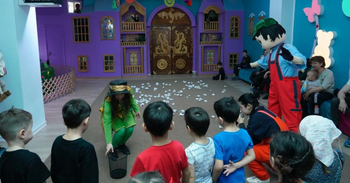 Театрдағы тәрбие: Балалар тазалық мәдениетін ойын арқылы үйренді