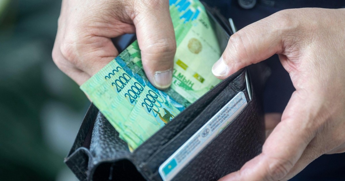 Талдықорғанда таныстарын күштеп микронесие рәсімдеуге бопсалаған топтың қылмысы әшкереленді