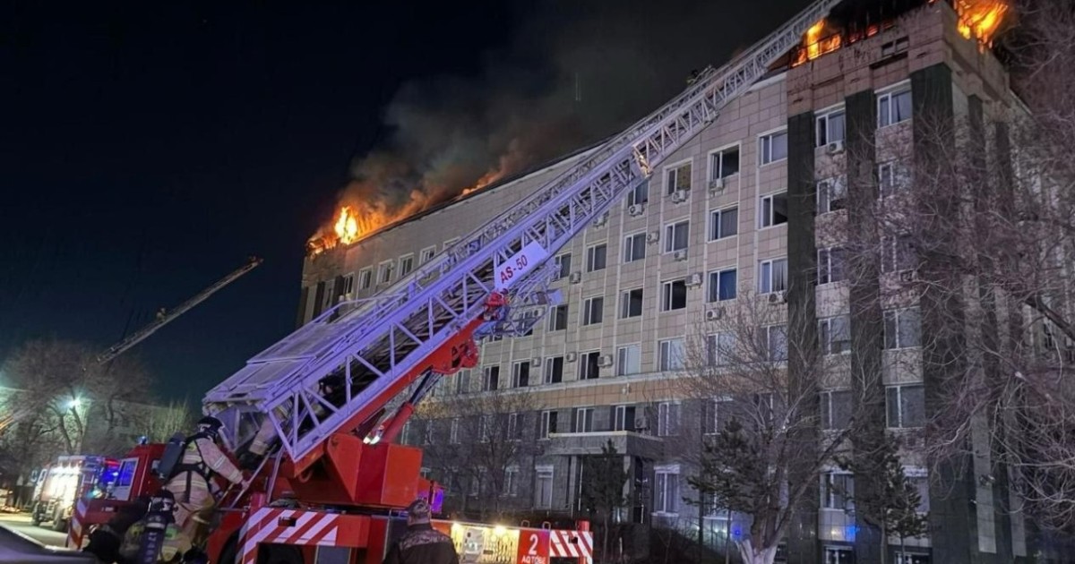 Ақтөбе әкімдігіндегі өрт: Асхат Шахаров әкімдік жұмысы қысқа мерзімде қалпына келтірілетінін мәлімдеді