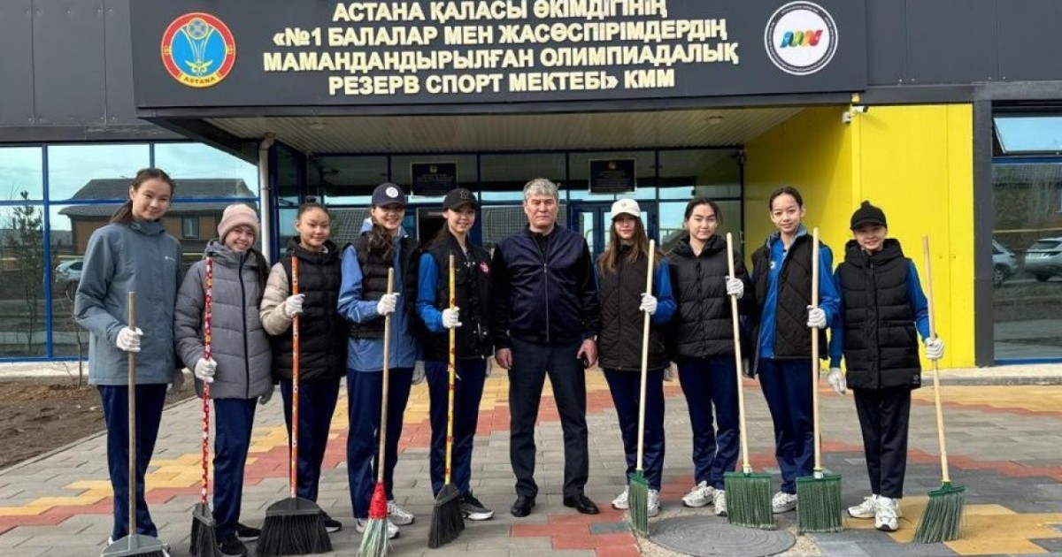 Астанада танымал спортшы қыздар «Таза Қазақстан» акциясына қатысты