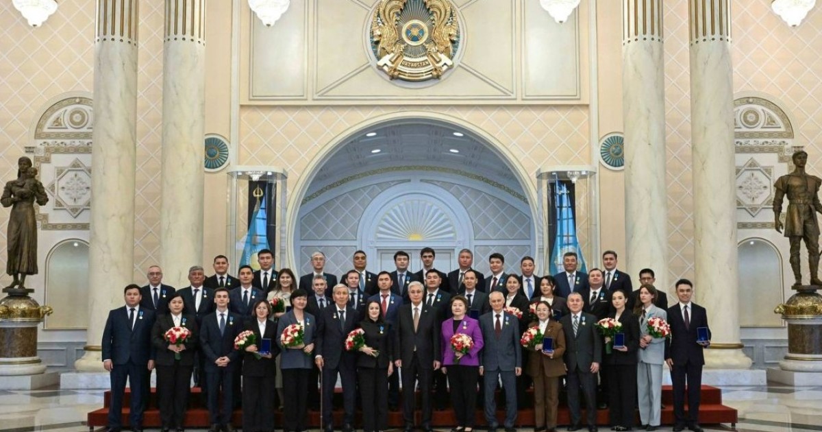 Президент ғалымдарды мемлекеттік наградалармен марапаттады