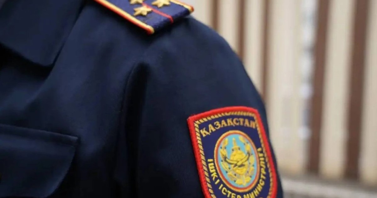 Қарағанды облысында үш жасар баланың үстіне ғимараттың қаптамасы құлады