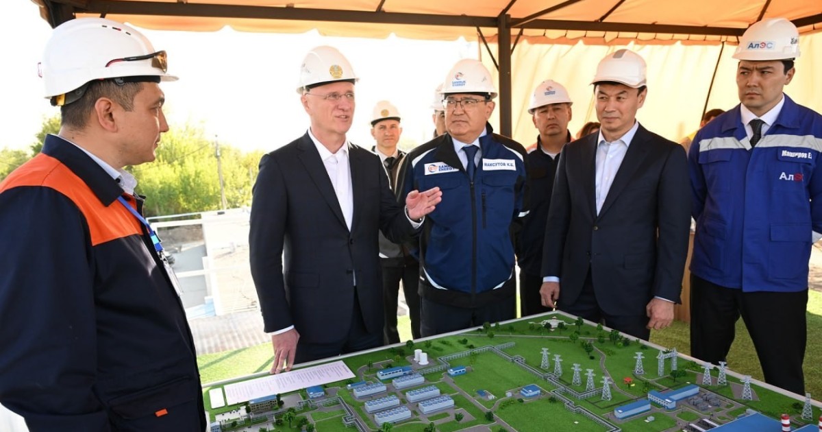 Роман Скляр Алматыдағы ЖЭО-2 мен ЖЭО-3 жаңғырту барысын тексерді