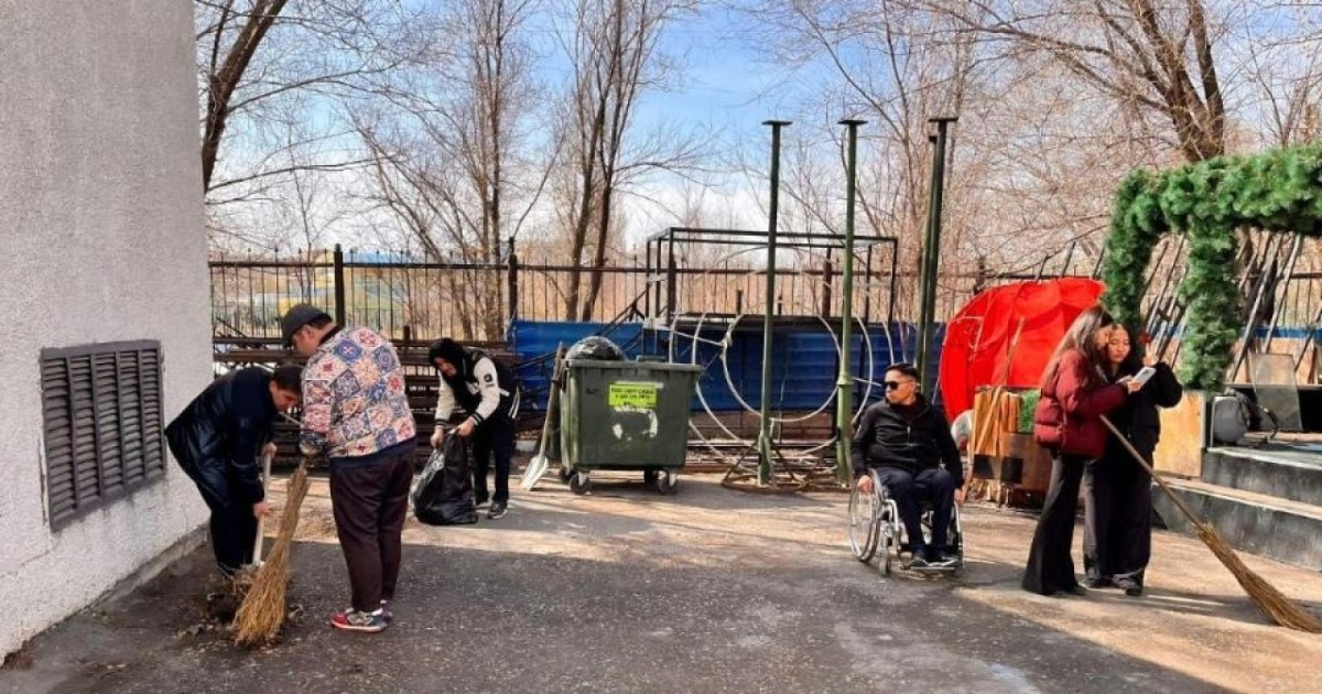 «Таза Қазақстан»: «Қанаттылар» театры экологиялық акцияға атсалысты