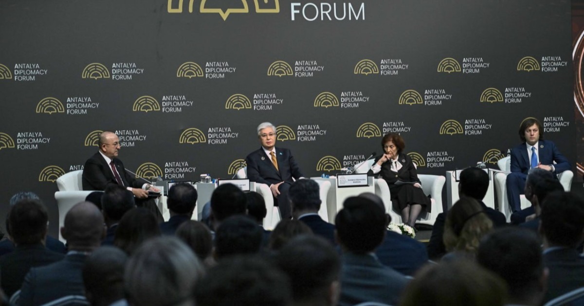 Тоқаев: Жаһандық үдерістерде орта державалардың жауапкершілігі жоғары