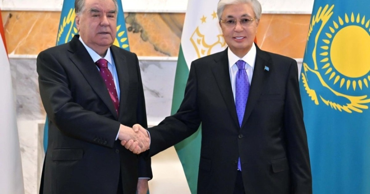 Мемлекет басшысы Тәжікстан Президенті Эмомали Рахмонмен кездесті