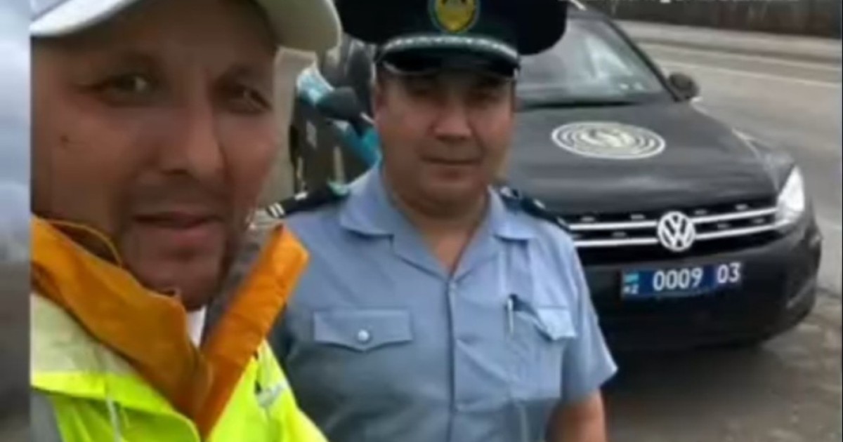 Меккеге жаяу аттанған астаналық полицияға алғыс айтты