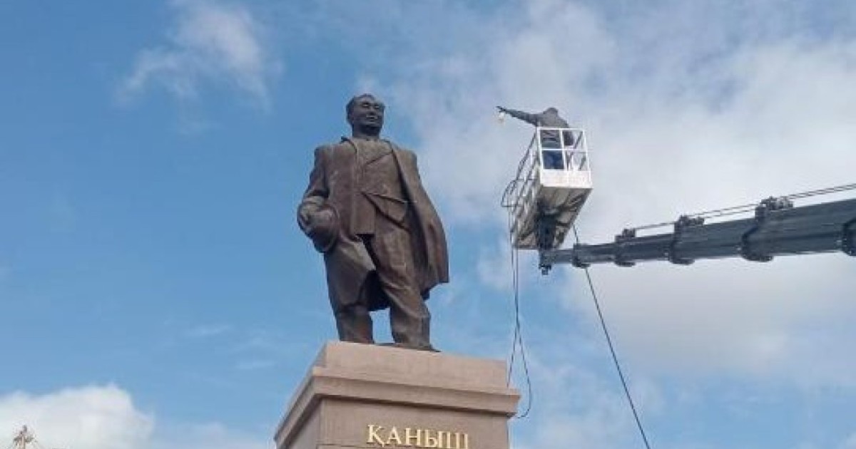 Елордада «Таза Қазақстан» экоакциясы аясында ескерткіштер тазалануда