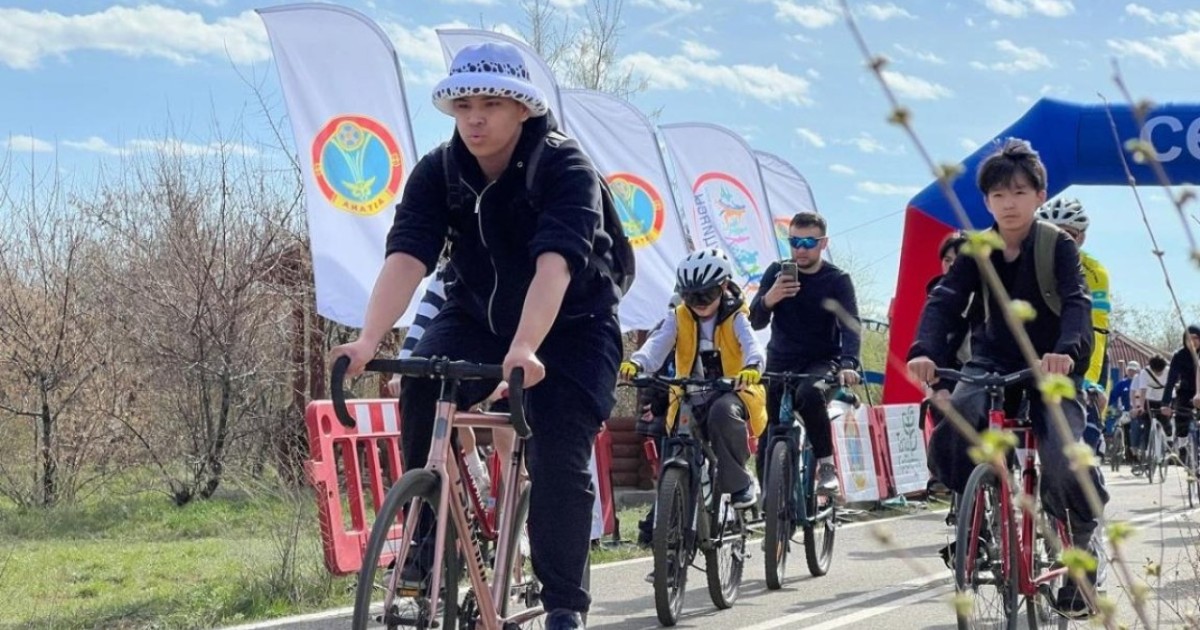 Астанада экологиялық акция аясында жазғы веломаусым ашылды