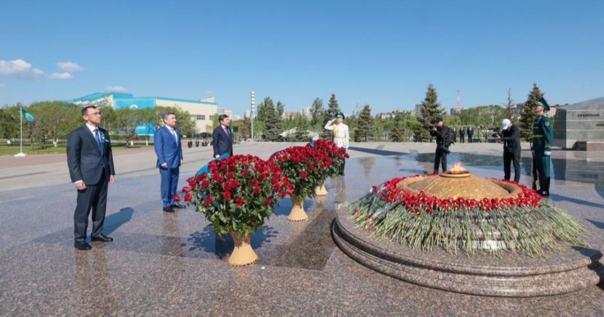 Бектенов, Әшімбаев және Қошанов соғыс жылдарында құрбан болғандарды еске алды
