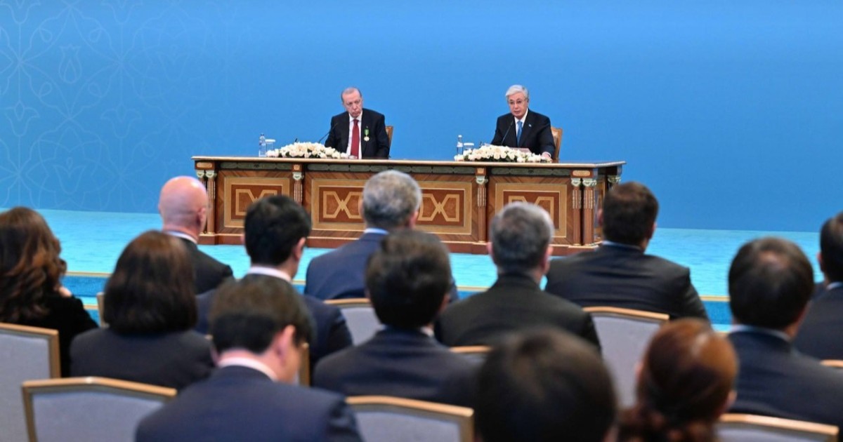 Тоқаев пен Ердоған әлемдегі өзекті мәселелер жөнінде пікір алмасты