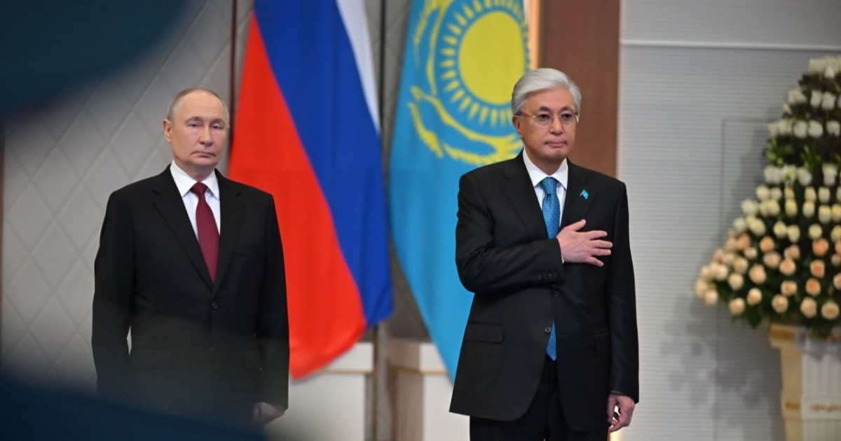 Мемлекет басшысы Тәуелсіздік сарайында Владимир Путинді қарсы алды