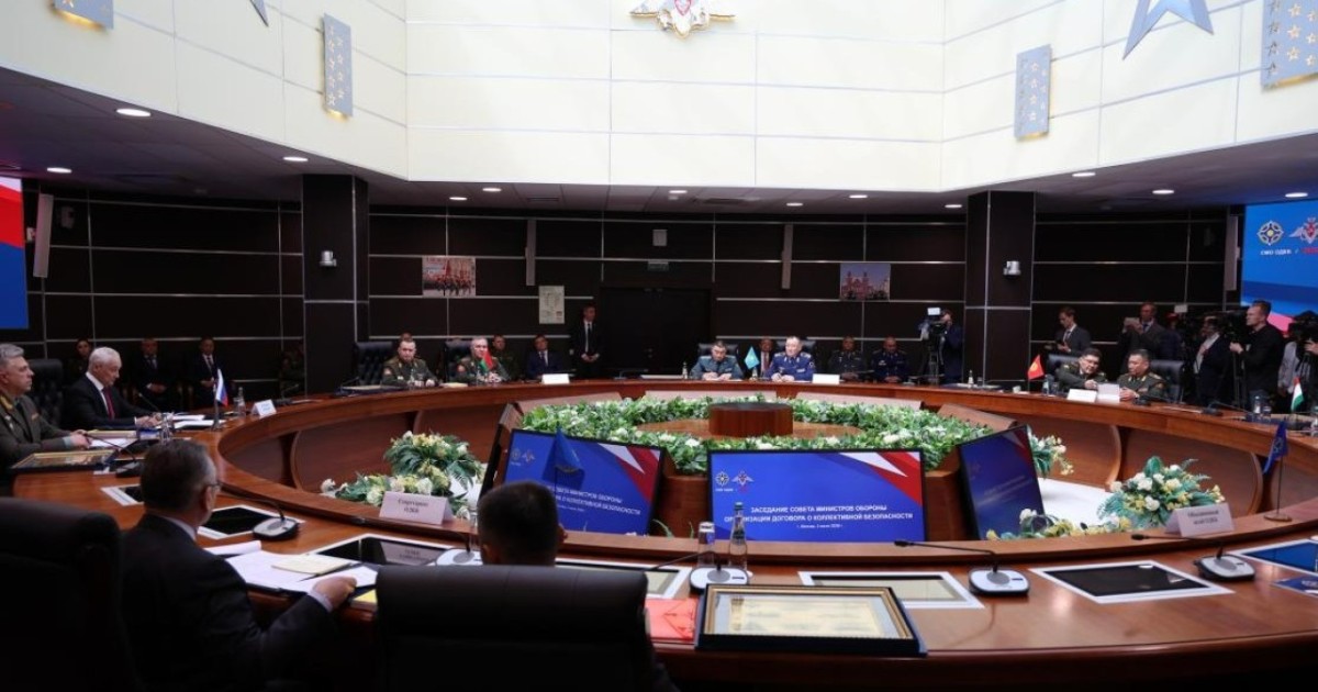 Дәурен Қосанов ҰҚШҰ Қорғаныс министрлері кеңесінің отырысына қатысты
