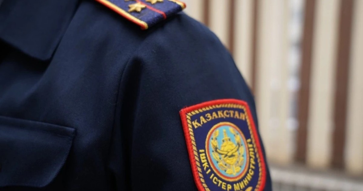 Астанада полиция жүк көлігі жүргізушілеріне түсіндіру жұмысын жүргізді