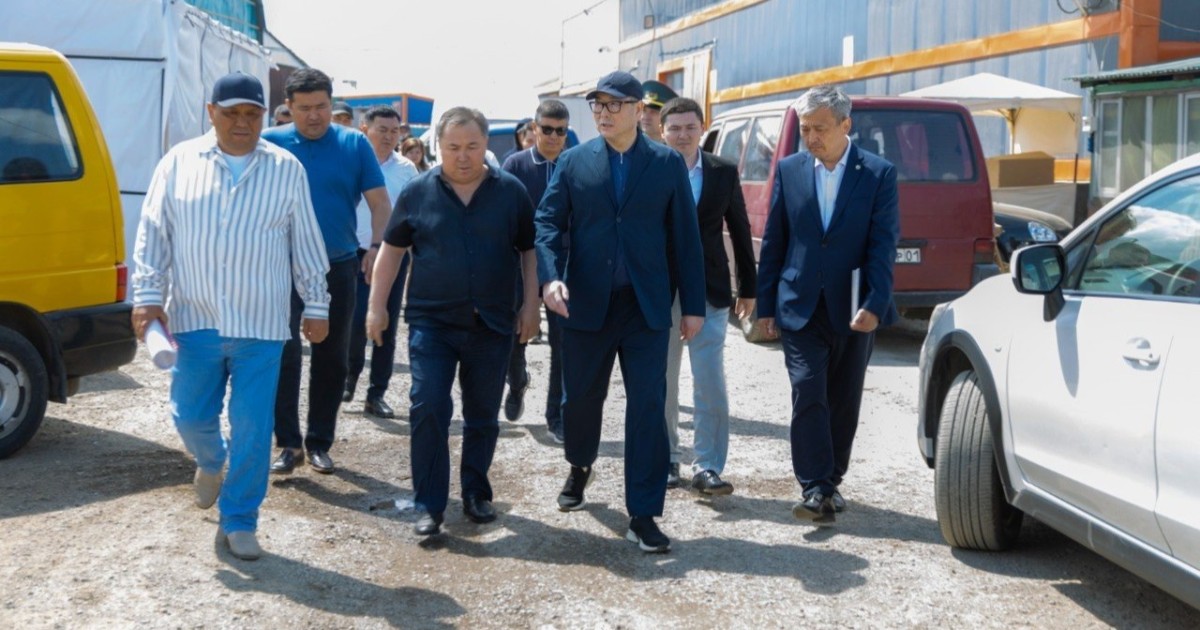 Елордада азық-түлік бағасы тұрақты: министр базарларды аралап шықты