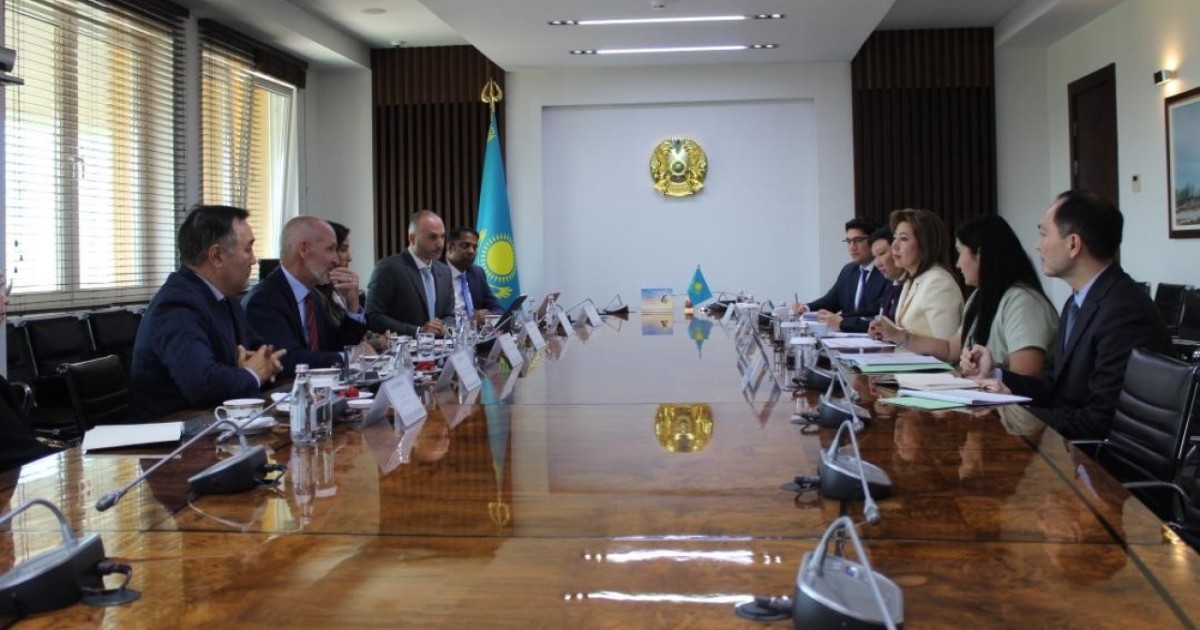 БАӘ-нің ірі банкі Қазақстан нарығына келеді: жаңа қаржы институты қандай мүмкіндік береді