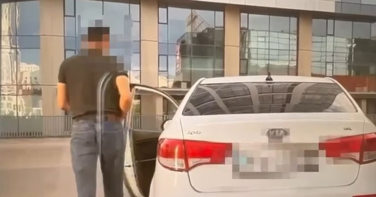 Астанада мас адамға көлік тізгінін берген жүргізуші жауапқа тартылды