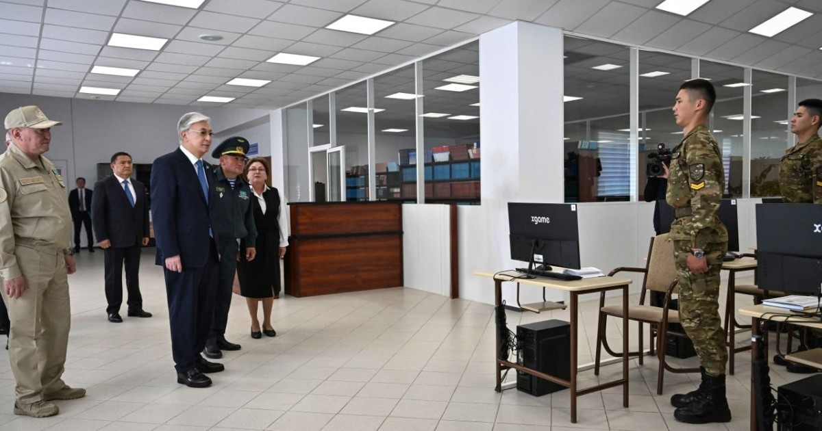 Қасым-Жомарт Тоқаев Шоқан Уәлиханов атындағы әскери колледжге барды