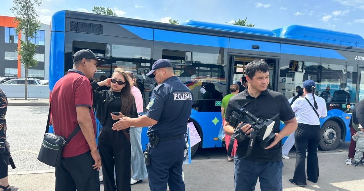 Астанада қоғамдық көлікте жолақысын төлемеген 15 жолаушы жауапқа тартылды